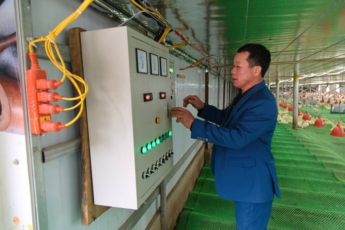 Trang trại bò, vịt lớn nhất đất mỏ